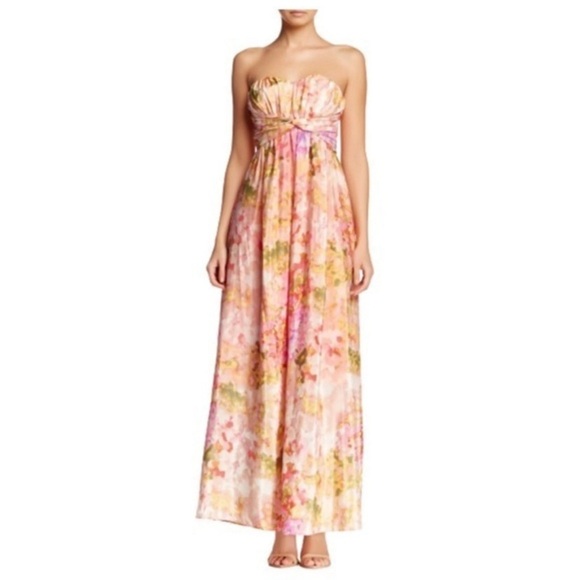 Jessica Simpson Dresses & Skirts - Jessica Simpson Floral Dress